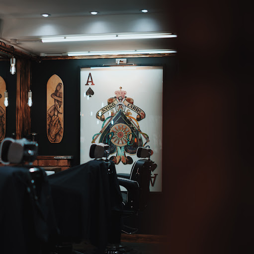Tobias Gentleman's Lounge - Thumbnail