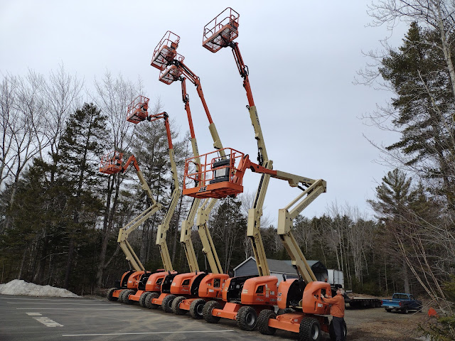 Need A Lift? Mid Coast Maine