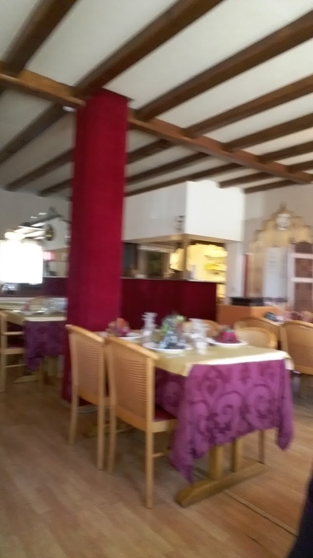Le Shalimar