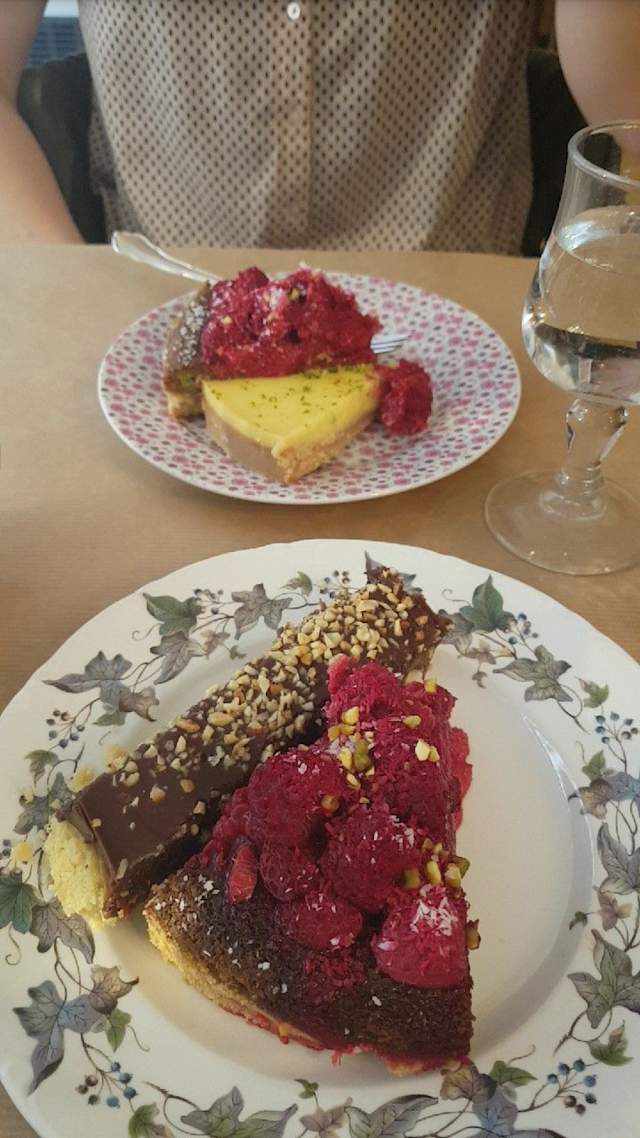 Dip's Tea Room