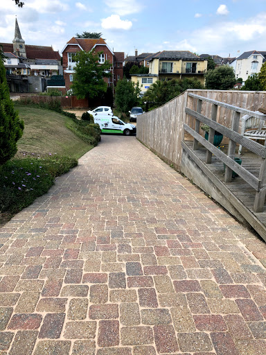 Newgents gutter cleaning, jet washing and bin cleaning services - Thumbnail