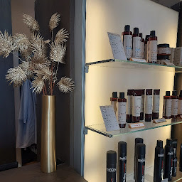 Photo n°3 de Franck Provost - Coiffeur Guérande à Guérande (Magasin de cosmétiques)