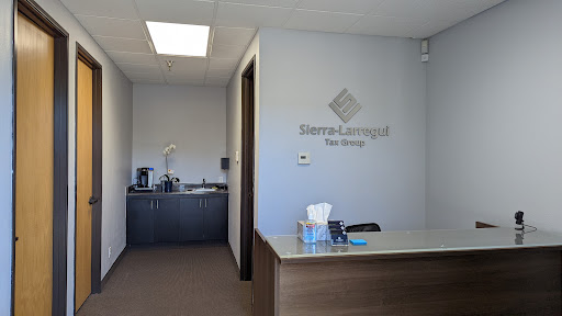 Sierra-Larregui Tax Group Logo