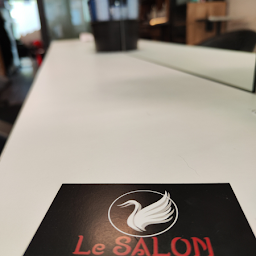 Photo n°16 de Maison Satina coiffure beauté bien être à Metz (Salon de coiffure)