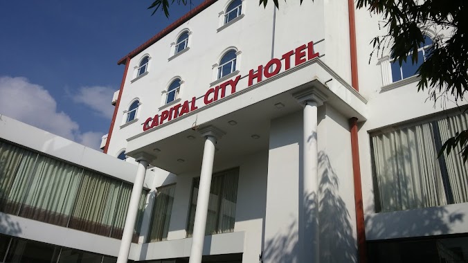 Capitalcity Hotel කැපිටල්සිටි හෝටලය, Author: Roshan Jayaratne