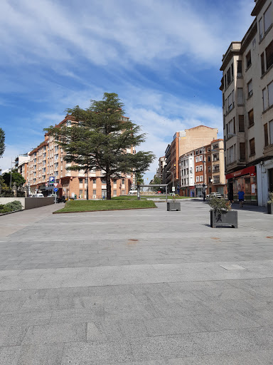 Paseo el Espolón Park - Thumbnail