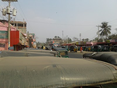 Photos of Raozan College Shopping Mall