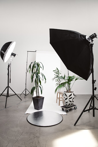 Make Up, Hair Stylist, Web Editor - Thumbnail