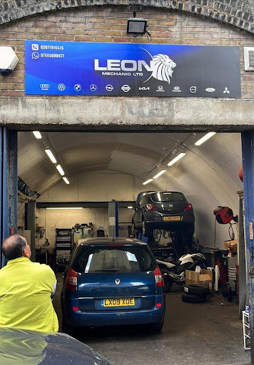 Leon Mechanic - Visual
