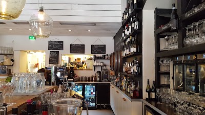 Photos of Tint&aring;