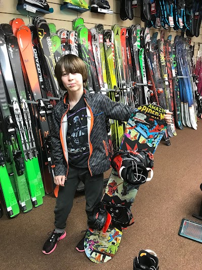 Ski and Snowboard Outlet @ Schuss