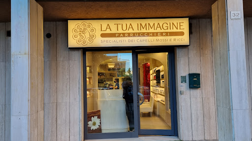 La Tua Immagine Parrucchieri specialisti dei capelli mossi e ricci - Thumbnail