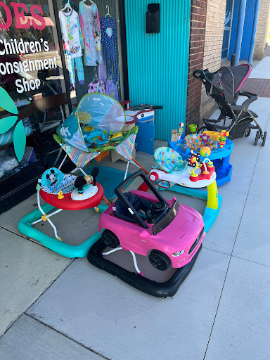 Tiny Toes Consignment - Visual