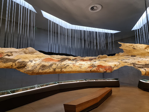 Lascaux International Center of Parietal Art - Thumbnail