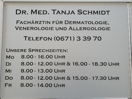 Dr. Tanja Schmidt | Hautarztpraxis - Thumbnail