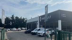 Photo n°1 de RENAULT / DACIA - GARAGE TEYSSERE FRERES à Loriol-sur-Drôme (Vendeur de voitures d'occasion)