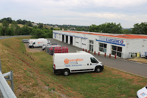 Photo n°3 de E.Leclerc Auto à Figeac (Magasin de pneus)