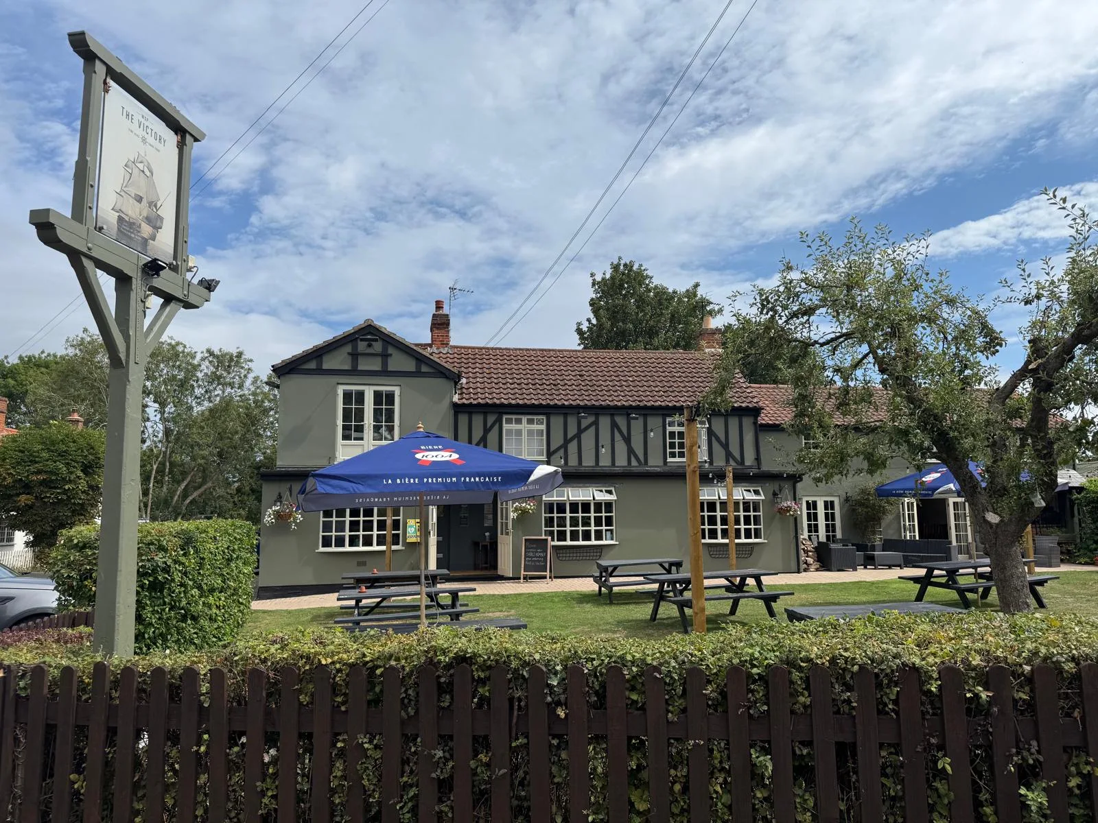 The Victory Inn On The Green