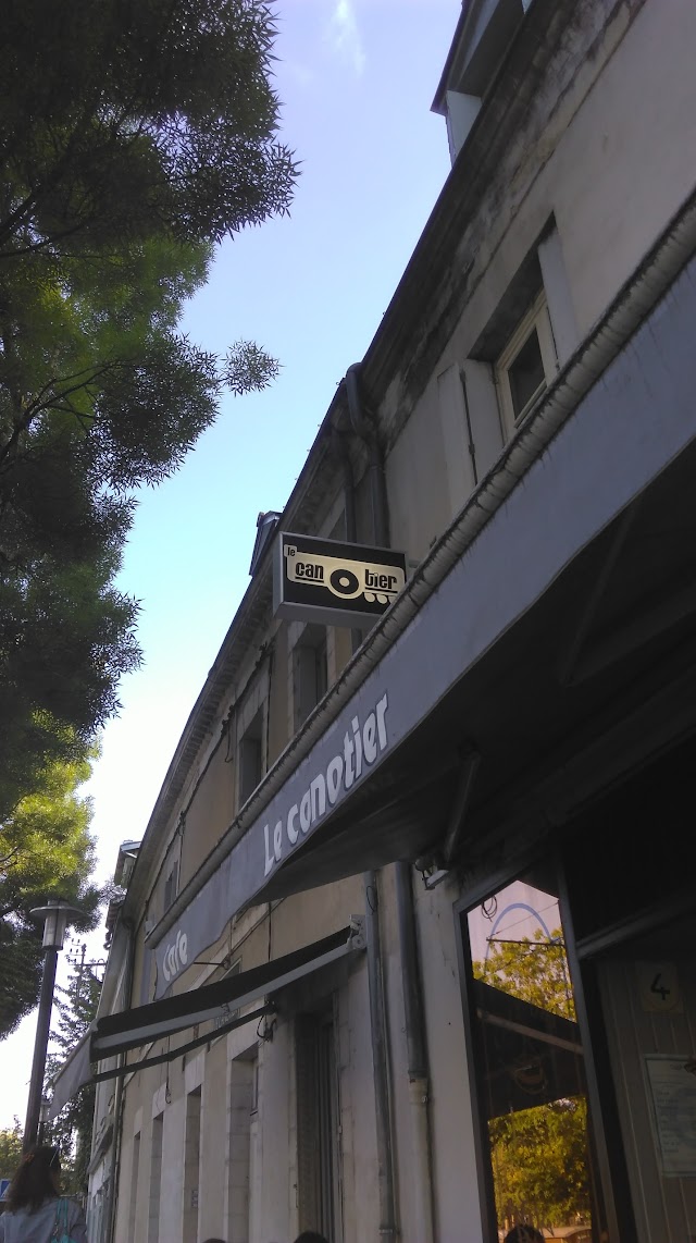 Le Canotier