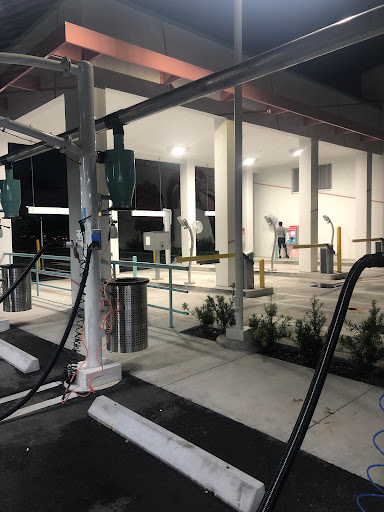El Car Wash - West Palm Beach Airport Gallery - United States