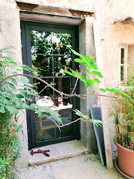 Photo n°13 de MENUISERIE et VITRERIE ASBF BESSONE à Saint-Maximin-la-Sainte-Baume (Magasin de stores et de rideaux)