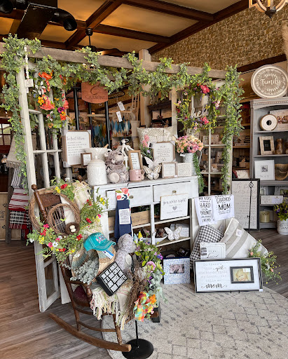 Farmhouse Finds Gifts & Home Decor