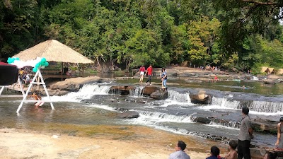 Photos of Khon Phapheng waterfall park