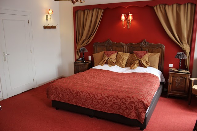 Bonhomme Hotel Restaurant