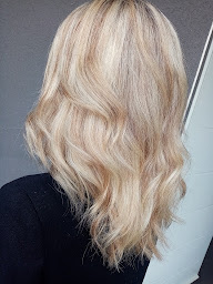 Photo n°6 de flo coiff' à Saint-Hilaire-de-Chaléons (Salon de coiffure)