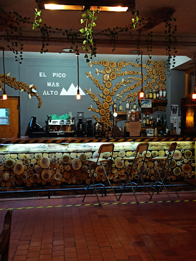 El pico más alto (Restaurante del Solano)