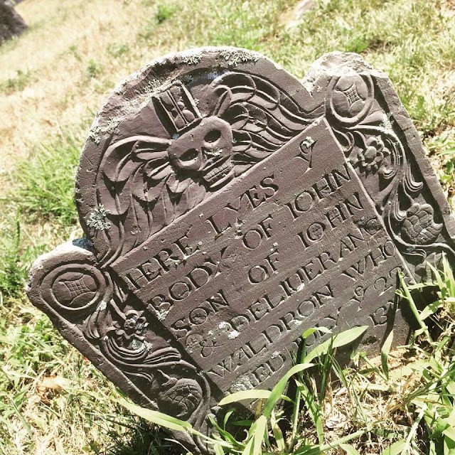 Old Burial Hill Cemetery