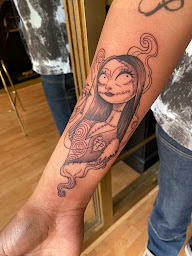 Photo n°17 de Art’cad tatouage & piercing à Saint-Herblain (Salon de tatouage et piercing)