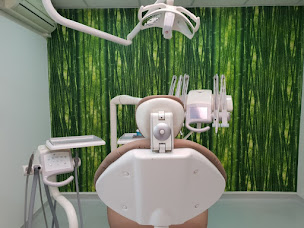 Photo n°1 de Dr David Bibas à Marseille (Dentiste)