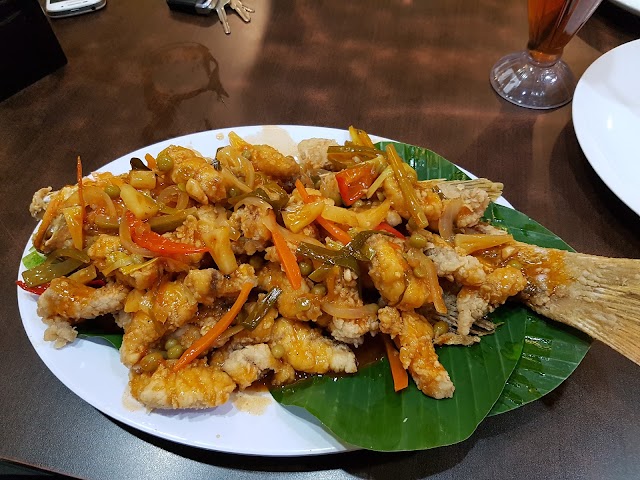 Seafood Ayam Kaleo