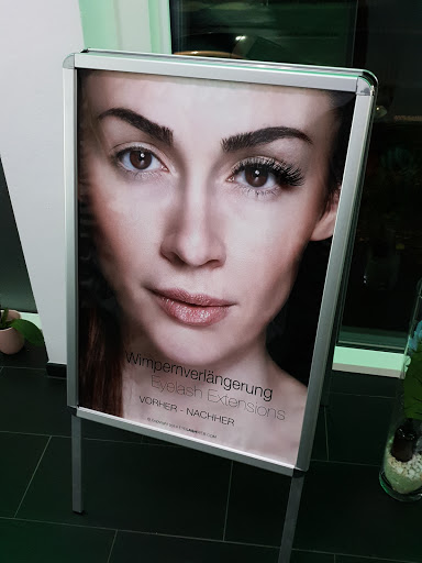 Wimpernverlängerung Permanent make up - Thumbnail