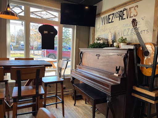 Cafe Grains De Folie Gallery - Canada