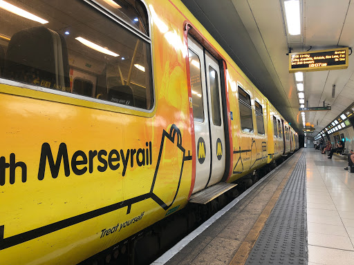 Moorfields Station - Visual