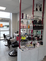Photo n°5 de Salon de Marie on à Pontmain (Salon de coiffure)