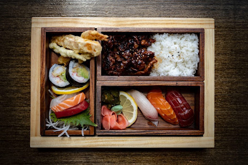 Sushi SUYU Gallery - United States