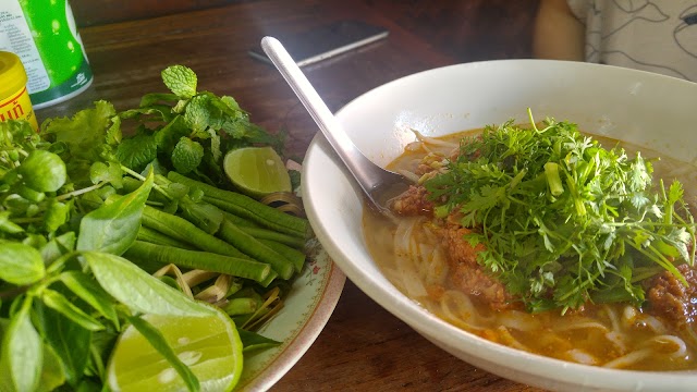 Khao Soi Noodle Shop