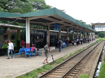 Photos of Phaya Lan Train Station