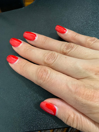 Beautique Nail Salon & Spa Logo