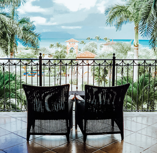 The Traveling Empty Nester - Thumbnail