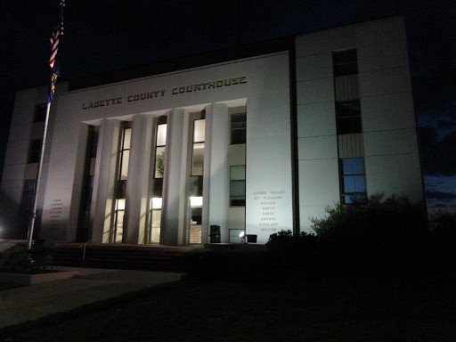 Labette County Courthouse - Thumbnail