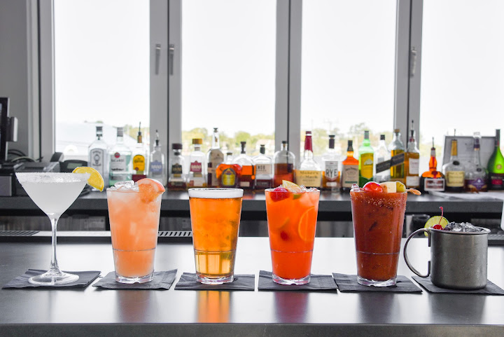 1936 Bar & Grill by null