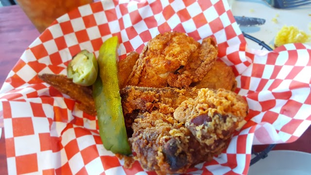 Lucy's Fried Chicken
