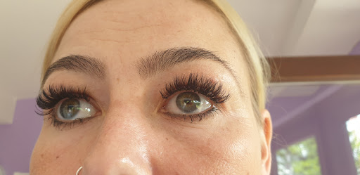 Just Lashes - Wimpernverlängerungen - Thumbnail