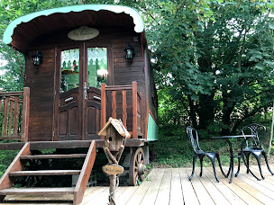 Photo n°12 de Le Château des Tilleuls à Port-le-Grand (Camping avec cabanes)