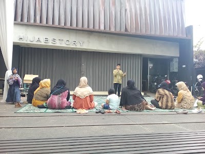 Photos of THE LABEL HIJABSTORY