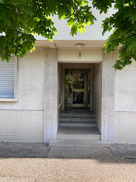 Photo n°2 de Félix Cornevin, Ostéopathe à Nanterre à Nanterre (Ostéopathe)